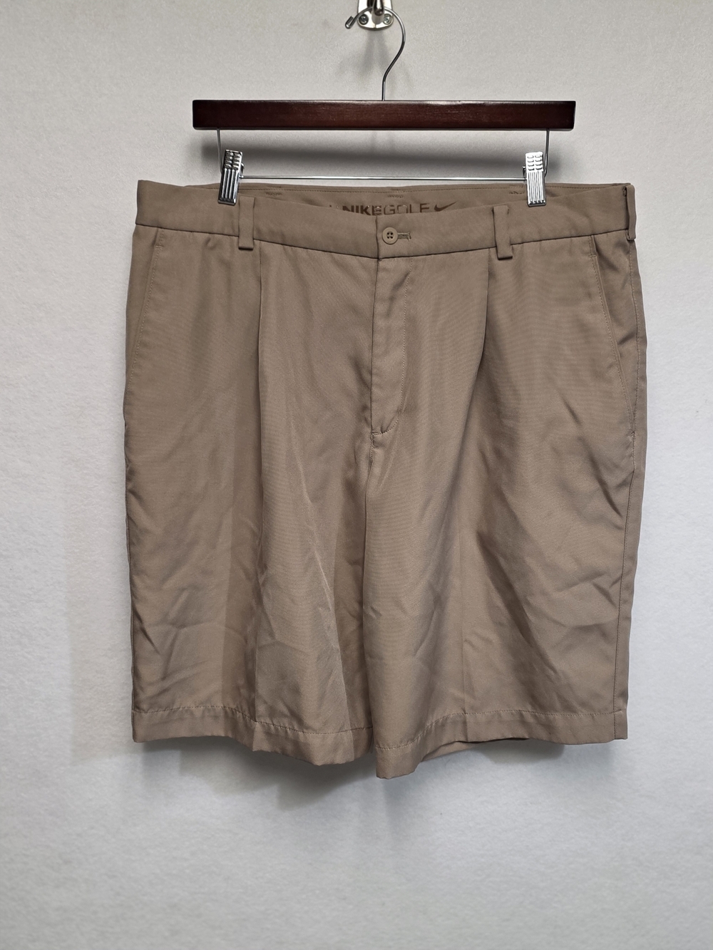 Nike Golf Mens Size 36 Single Pleat 11 Inch Inseam Short